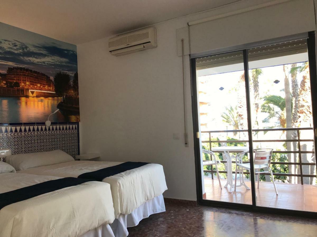 Hotel Playa San Cristobal อัลมูเญการ์ ภายนอก รูปภาพ