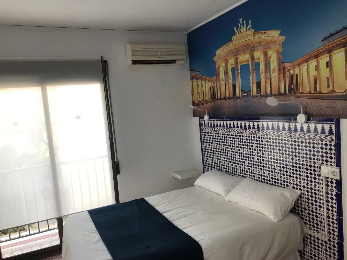 Hotel Playa San Cristobal อัลมูเญการ์ ภายนอก รูปภาพ