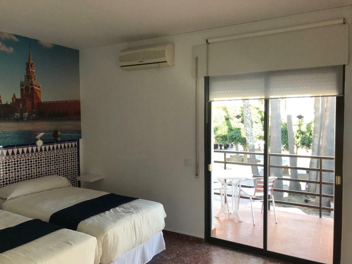 Hotel Playa San Cristobal อัลมูเญการ์ ภายนอก รูปภาพ